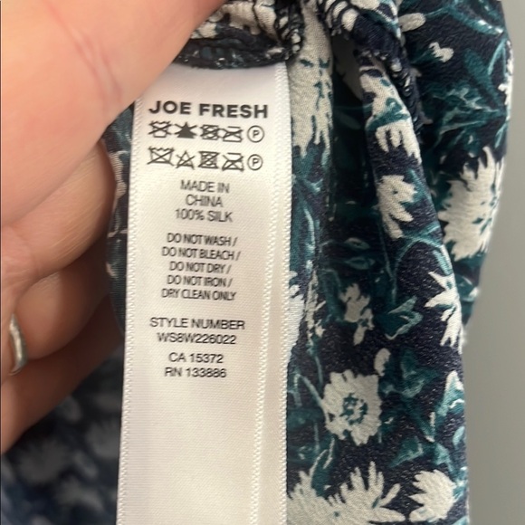 Joe Fresh Floral Blue and White Women's Top Size XS - Picture 8 of 10